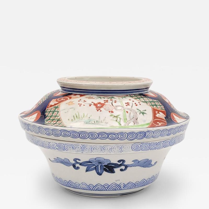 Imari Covered Bowl Japan circa 1890