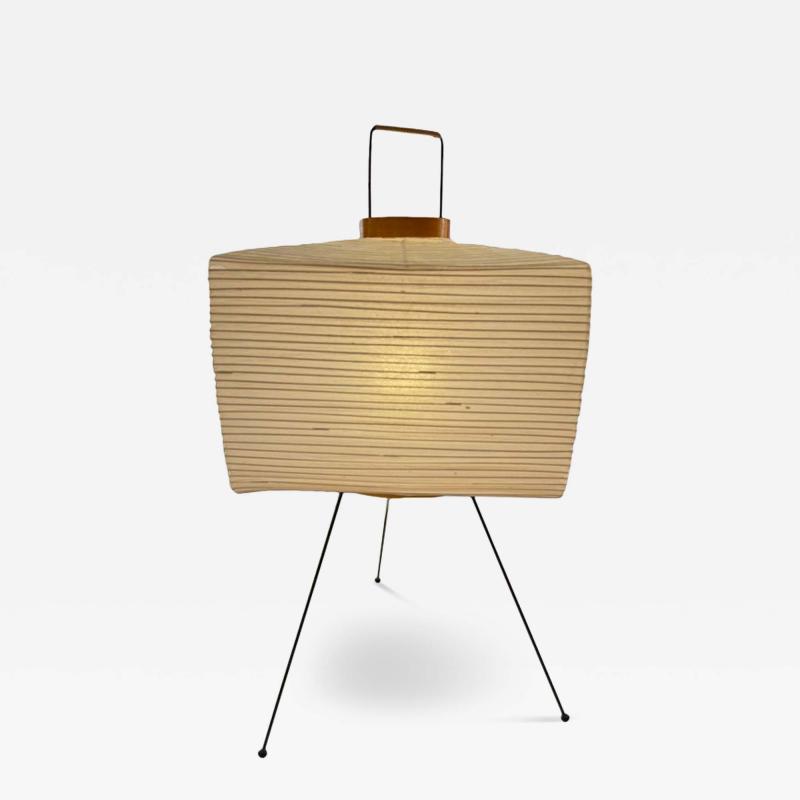 Isamu Noguchi Isamu Noguchi Table Lamp Akari Model 7A