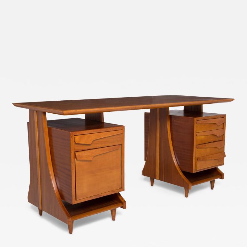 Italian Desk