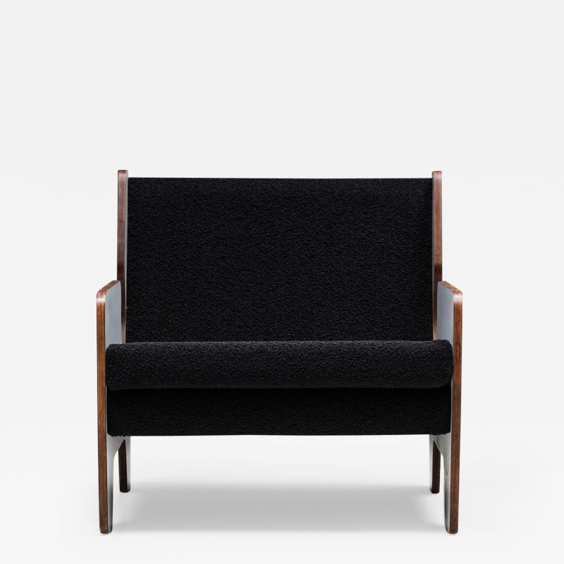 Italian Post Modern Black White One Seater Sofa 1970s