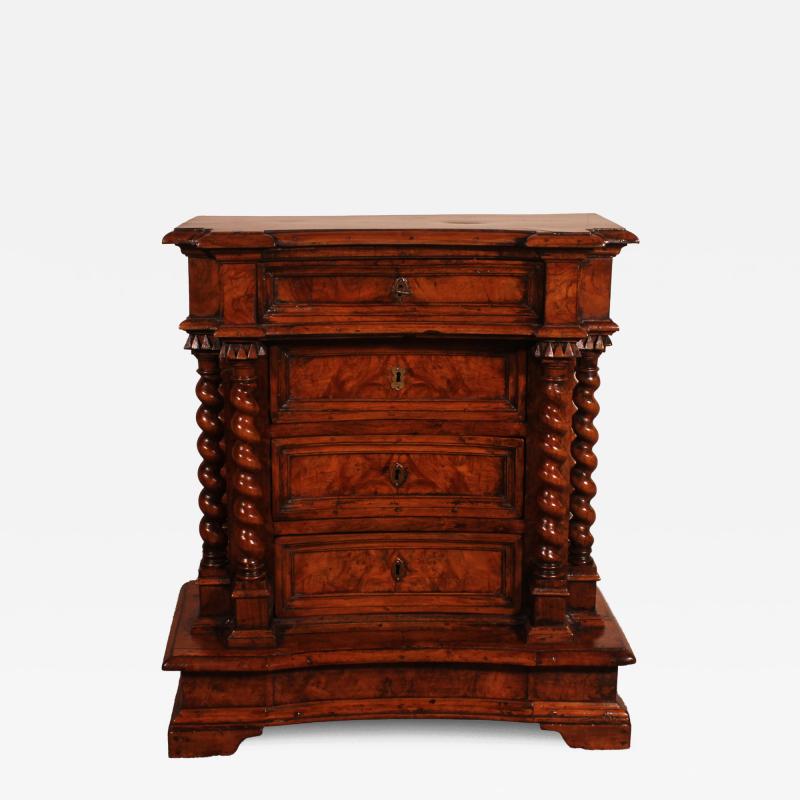 Italian Renaissance Oratory In Walnut And Burl Walnut 17th Century