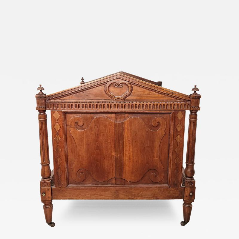 Italian Walnut Daybed circa 1820