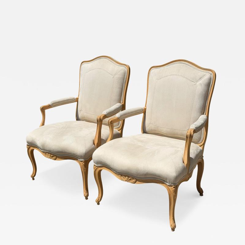 J Robert Scott Pair of J Robert Scott Villa Fauteul Suede Leather Arm Chairs