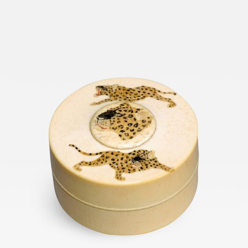 Japanese Meiji period ivory pill box