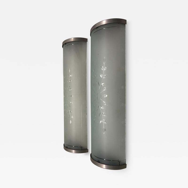 Jean Perzel Pair of Large French Art Deco Engraved Opaque Glass Wall Sconces Atelier Perzel