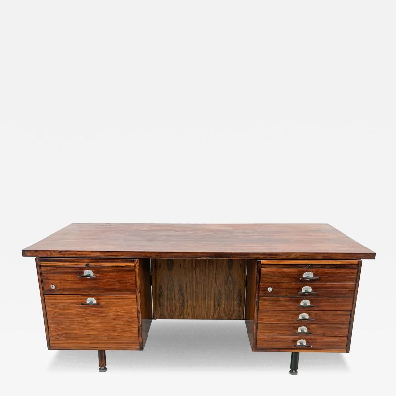 Jens Risom Large Rosewood Executive Desk Jens Risom Y Pulls 1960s