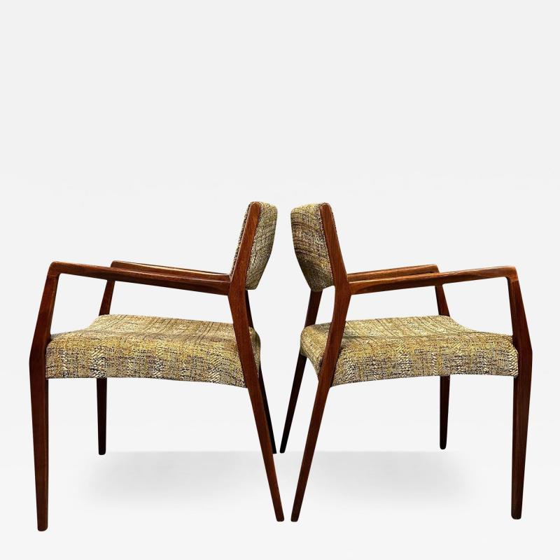 Jens Risom Pair of Mid Century Walnut Armchairs in the Style of Jens Risom