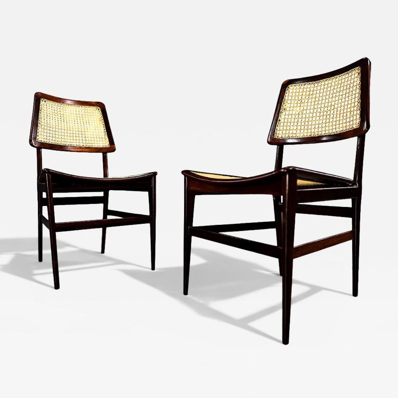Joaquim Tenreiro Pair of Cadeira com Assento Curvo Chairs by Joaquim Tenreiro