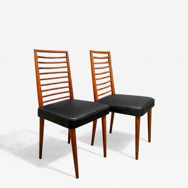 Joaquim Tenreiro Set of 2 Chairs in Hardwood Leather Joaquim Tenreiro 1950s