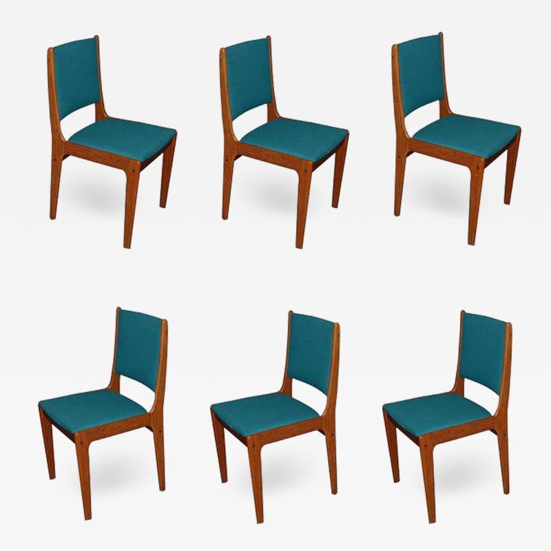 Johannes Andersen Set of Eight Johannes Andersen for Uldum Mobelfabrik Danish Teak Dining Chairs