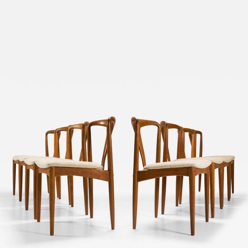 Johannes Andersen Set of Eight Juliane Chairs in Teak by Johannes Andersen Denmark 1965