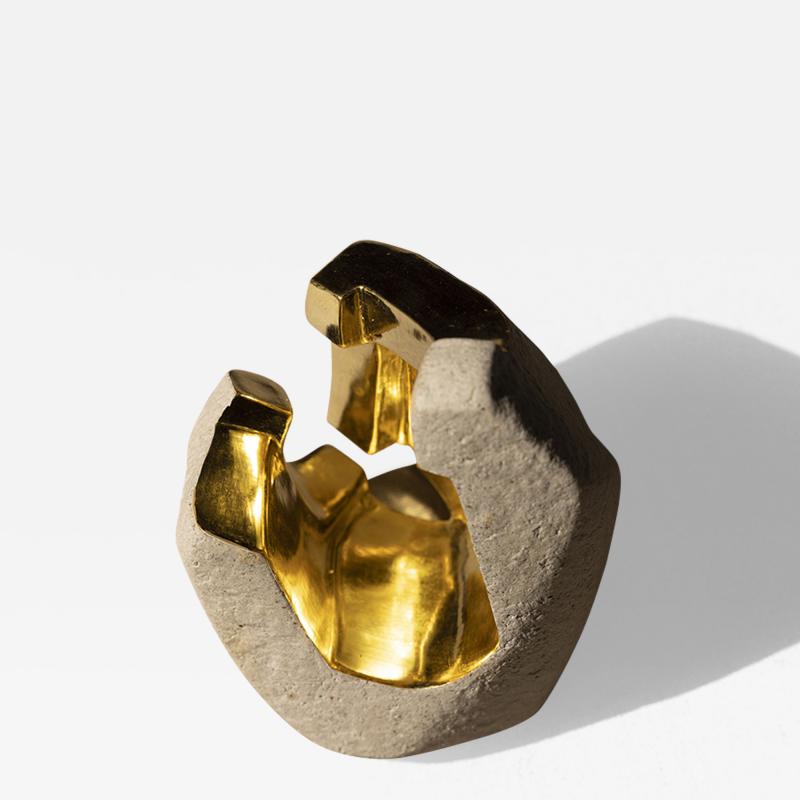 Jorge Y zpik Untitled Sin Titulo sculpture solid clay gold leaf beige 3