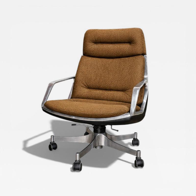 Jorge Zalszupin Jorge Zalszupin Tall Commander Swivel Chair 1973 Fiberglass Lot 888A