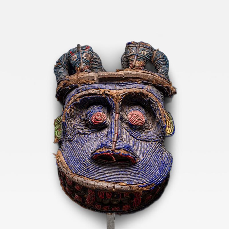 Kekum Njang mask representing the King Fon in the form of a gorilla