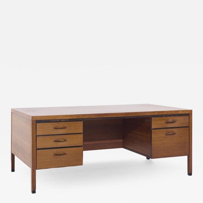 Kipp Stewart Kipp Stewart for Directional by Calvin Mid Century Walnut Executive Desk