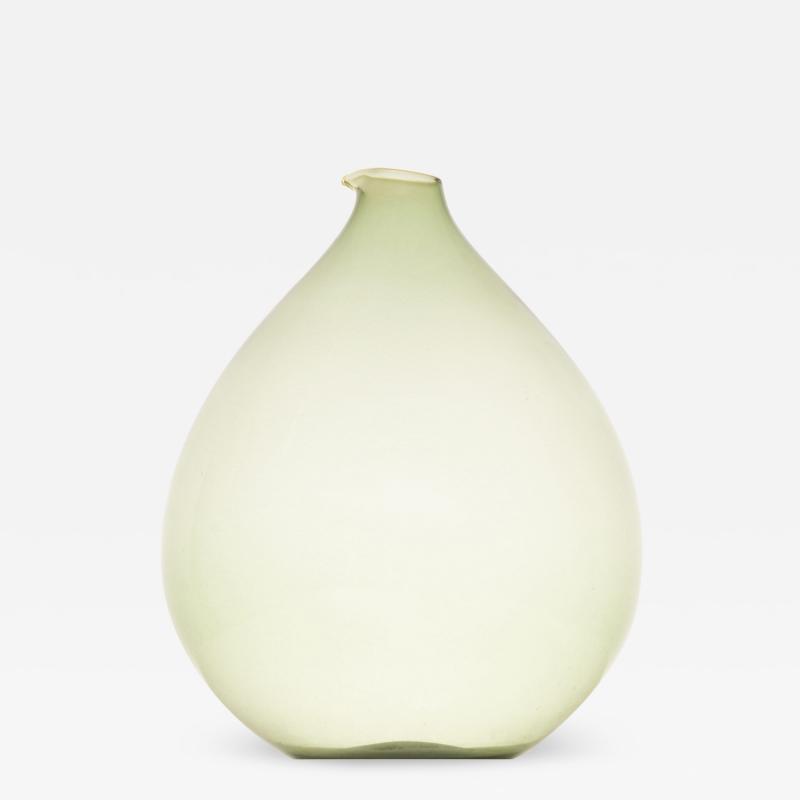 Kjell Blomberg Vase Produced by Gullaskruf