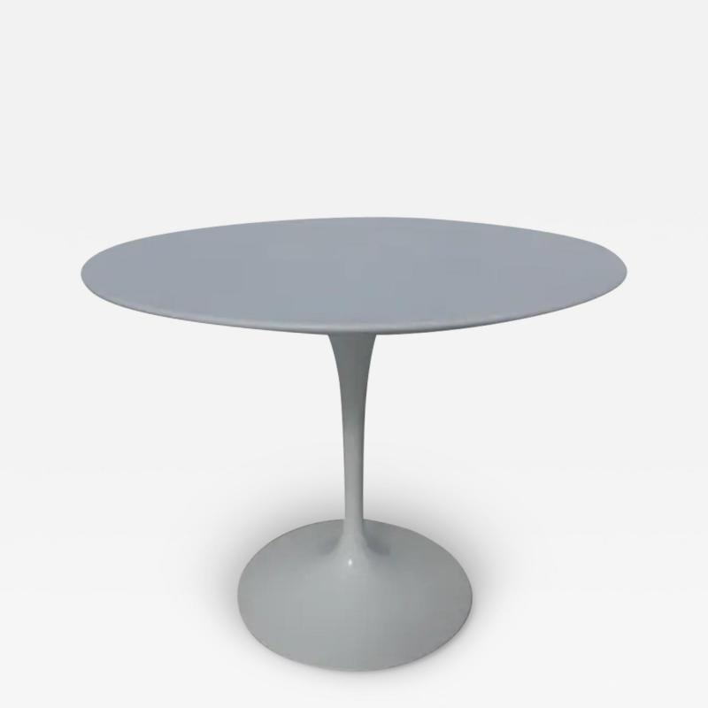 Knoll Saarinen Dining Table