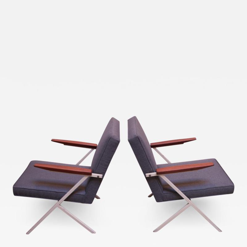 Knoll and Drake Pair of Model R 83 Armchairs by Ladislav Rado for Knoll Drake