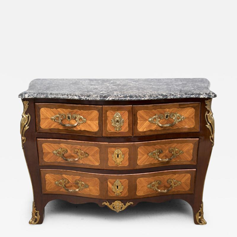 LOUIS XV ROSEWOOD AND AMARANTH CROSS BANDED COMMODE FA ADE CINTR E 