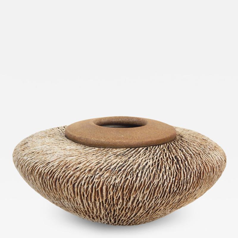 Large Annie Goldman Textured Pot