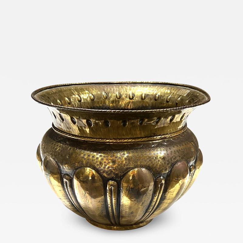 Large English Hand Hammered Brass Repouss Round Planter Jardini re