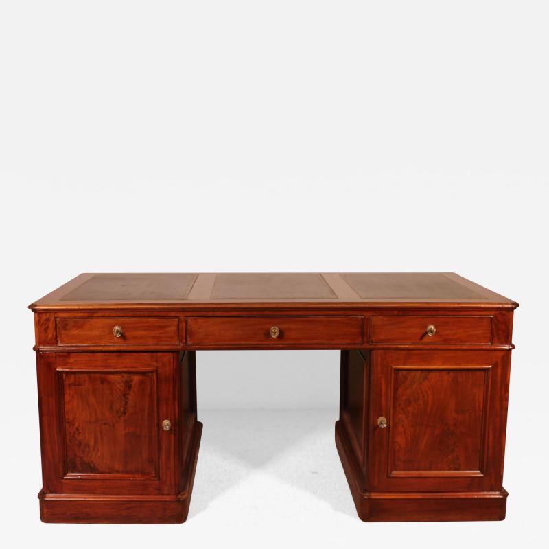 Large Pedestal Desk In Mahogany From The 19th Century