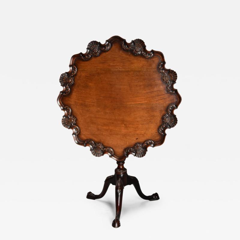 Late 19thc Chippendale style mahogany piecrust tilt top tea table