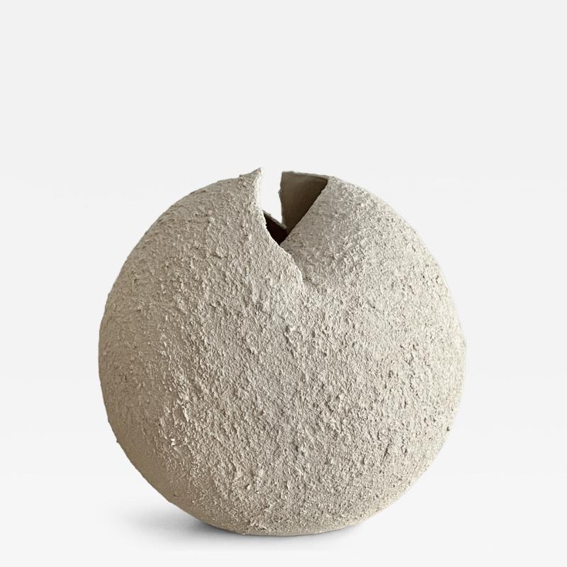 Laura Pasquino Dutch Contemporary UNTITLED 40 Porcelain Sculptural Urn Vase