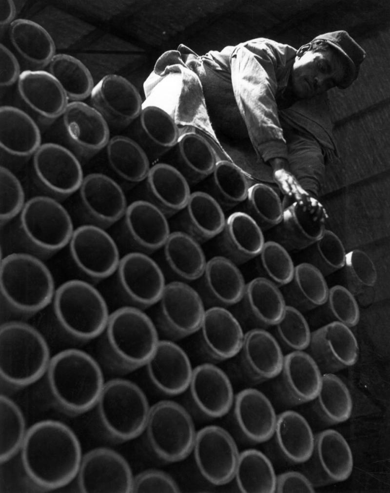 Leo Matiz Untitled Man on pipes