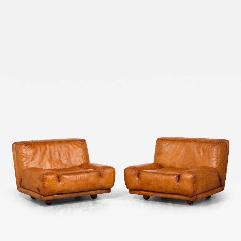 Lev Lev Pair of Italian 1970s Leather Lounge Chairs