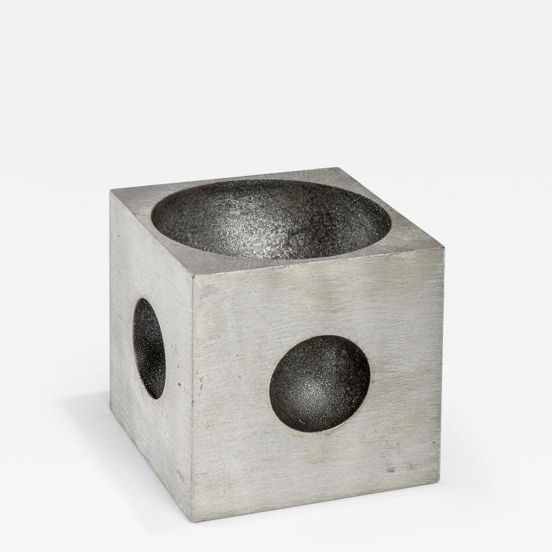 Lorenzo Burchiellaro Lorenzo Burchiellaro Sculpture mod Cubo in Cast Alluminium 70s