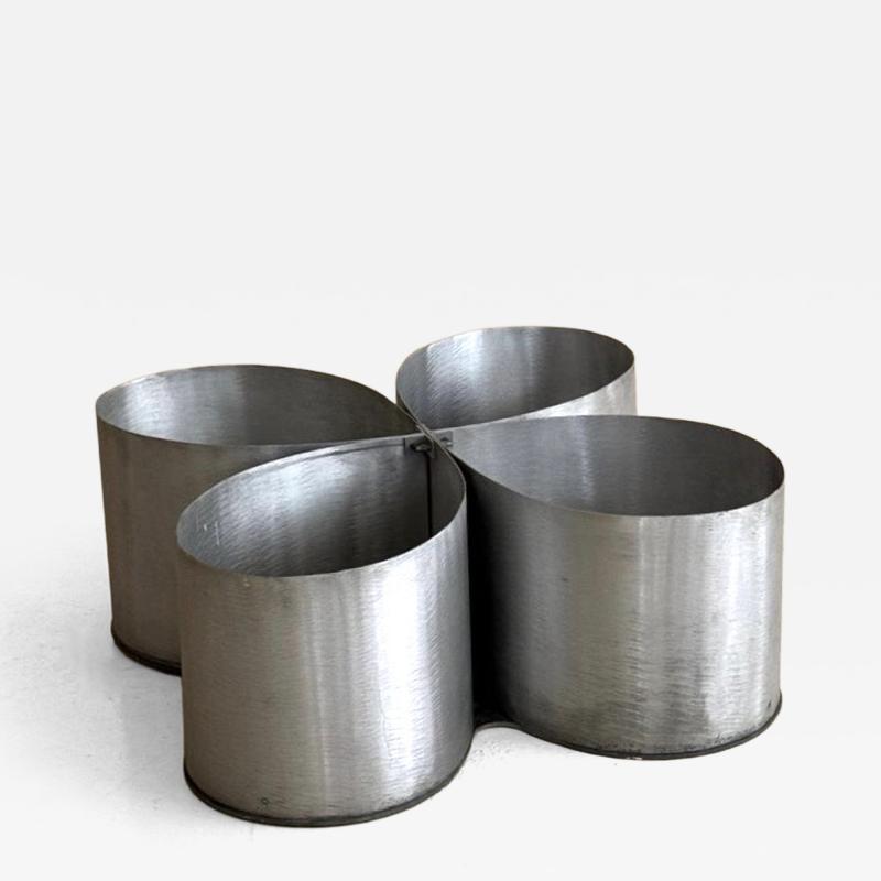 Lorenzo Burchiellaro Lorenzo Burchiellaro planter 1970s