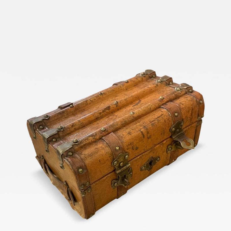 Louis Vuitton 1900s Decorative trunk box in the style of Louis Vuitton