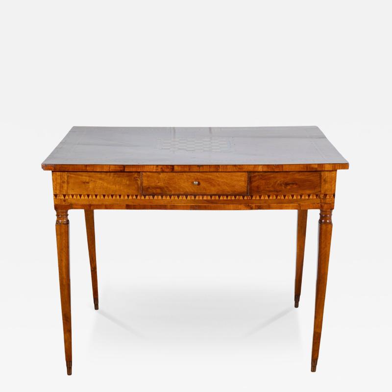 Louis XVI Writing Desk in Walnut Cherrywood and Marquetry Italy 18th Century