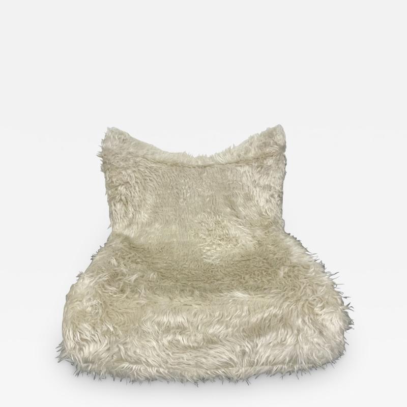 Low Slung Vintage Swivel Chair in New Fur