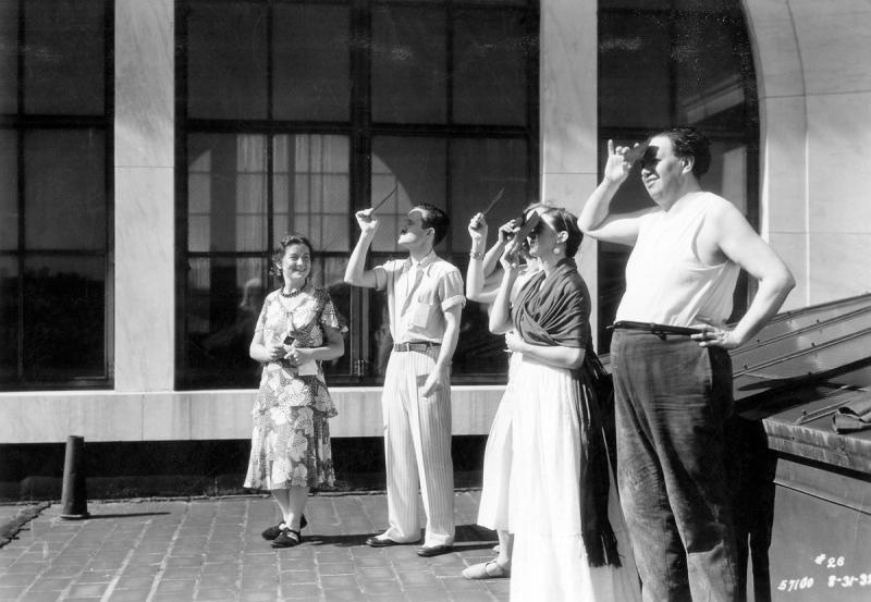 Lucienne Bloch Frida and Diego with Colleagues Viewing a Solar Eclipse on the DIA roof 1932