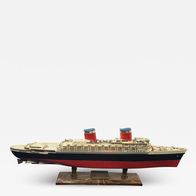 MID CENTURY ILLUMINATED SS UNITED STATES SHIP PLASTIC MODEL