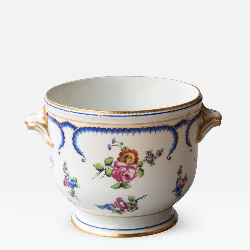 Manufacture Nationale de S vres 18TH CENTURY FRENCH SEVRES PORCELAIN WINE COOLER OR SEAU BOUTEILLE 1770