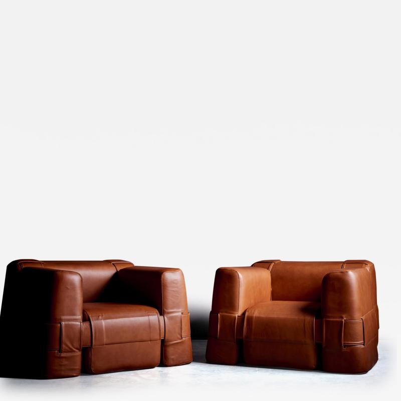 Mario Bellini Pair of reupholstered 932 Lounge chairs by Mario Bellini Italy 1960s