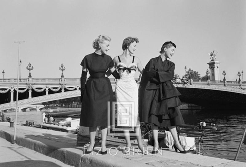 Mark Shaw Paris Dior Three Girls Look Left 1953