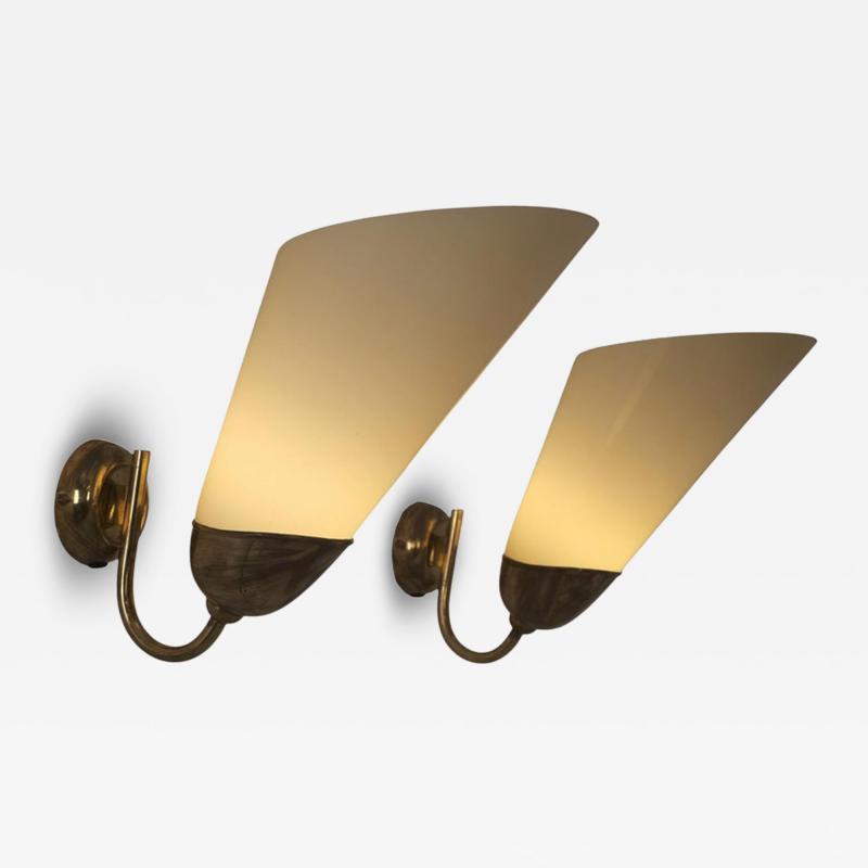 Mauri Almari Pair of Mid Century Sizable Wall Lamps 71011 Mauri Almari Idman 1950s