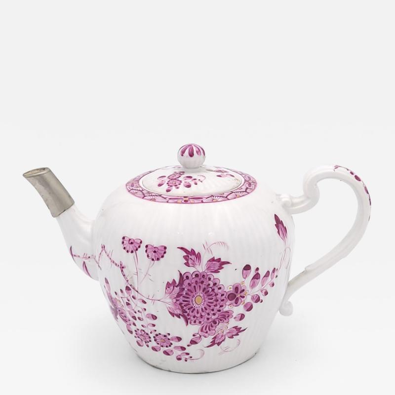 Meissen Tea Pot with Replaced Silver Spout Germany circa 1750