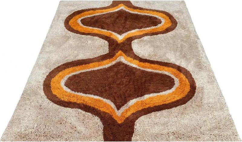 Mid Century Danish Style Rya Area Shag Rug in Modern Design in Yellow Brown