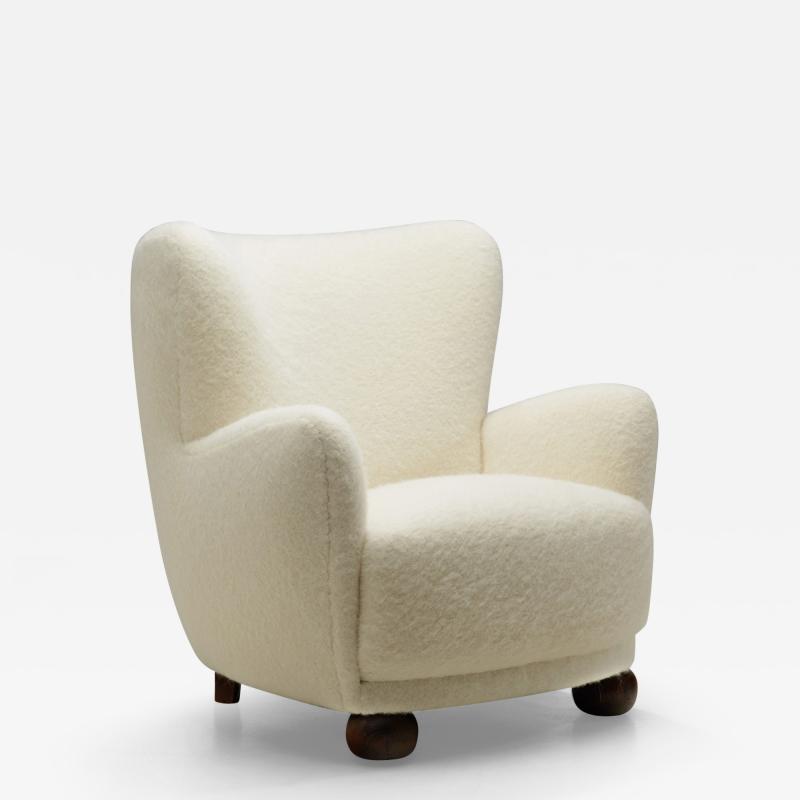 Mid Century Modern Danish Cabinetmaker Lounge Chair Denmark 1940s