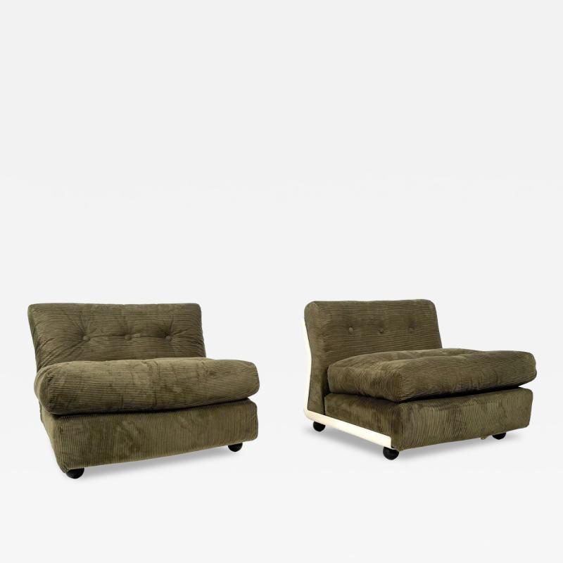 Mid Century Modern Pair of Amanta Armchairs by Mario Bellini 1960s