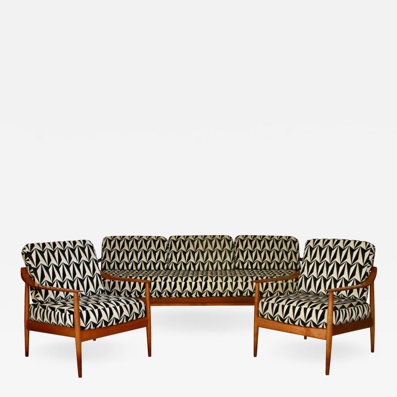 Mid Century Seating Group by Walter Knoll Antimott Series