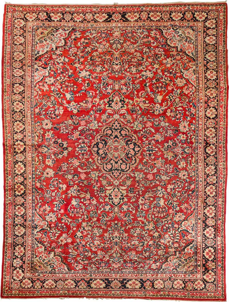 Middle Eastern Persian Sarouk style wool carpet