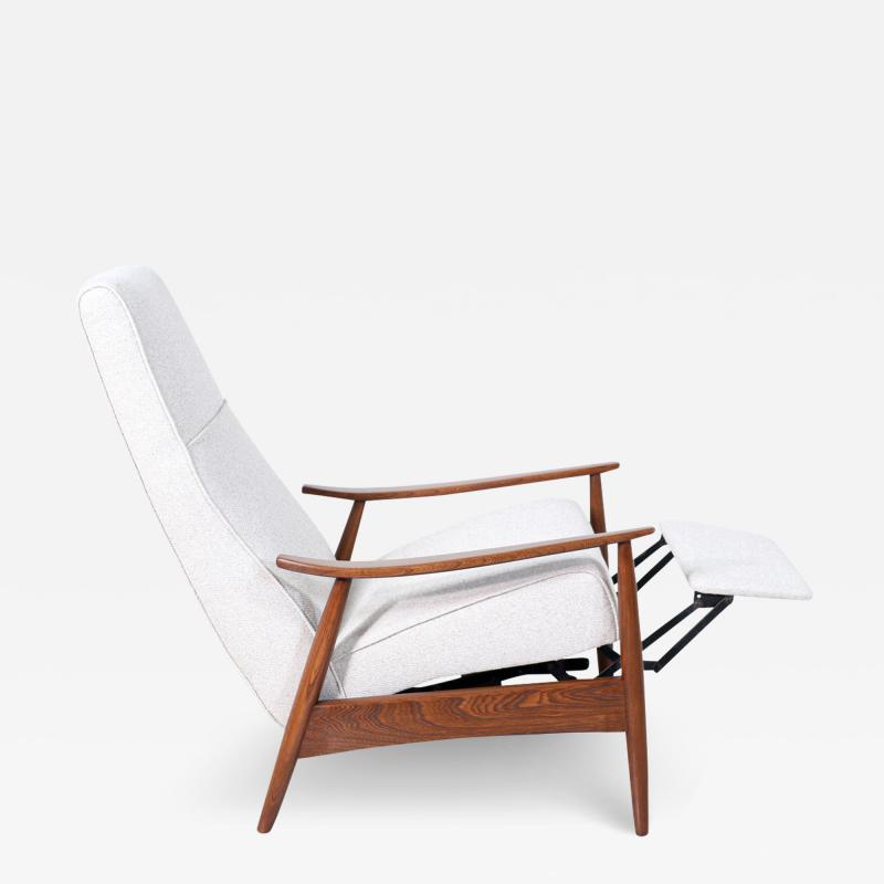 Milo Baughman Milo Baughman Sculpted Walnut Reclining Chair for Thayer Coggin