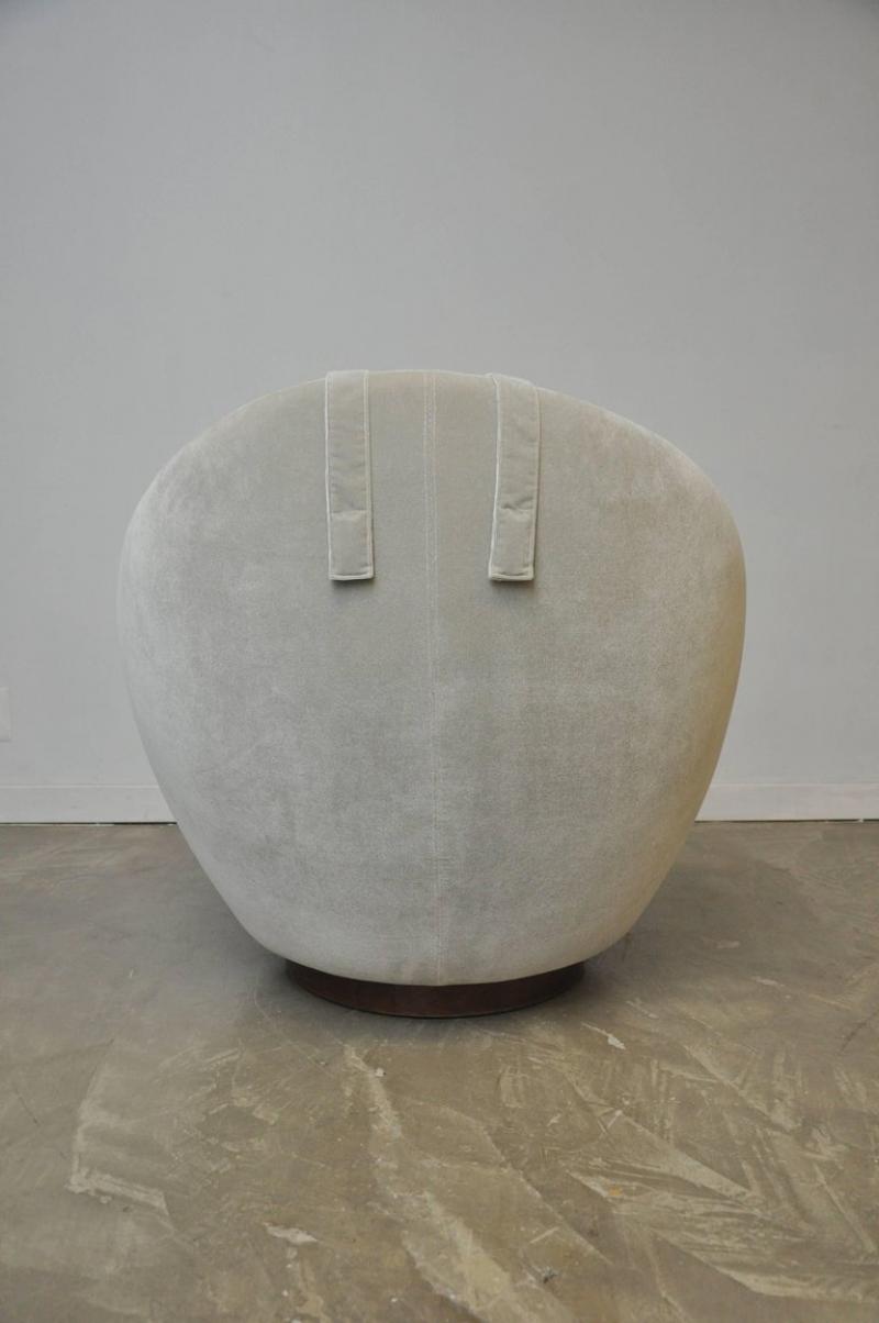Milo Baughman Milo Baughman "The Good Egg" Swivel Chair
