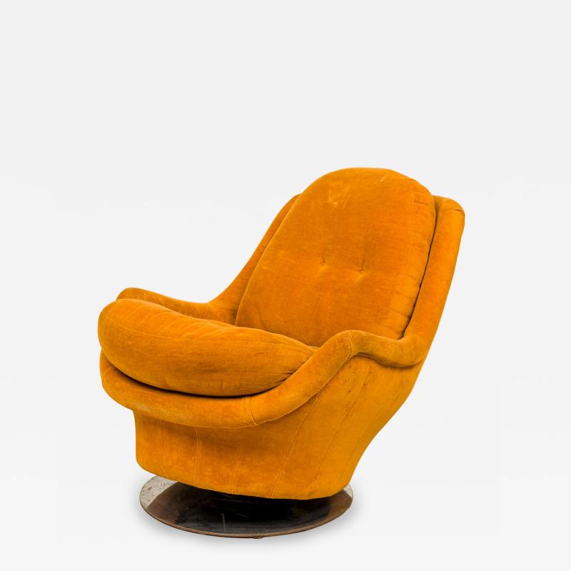 Milo Baughman Milo Baughman for Thayer Coggin AmericanSpace Age Gold Fabric Swivel Armchair